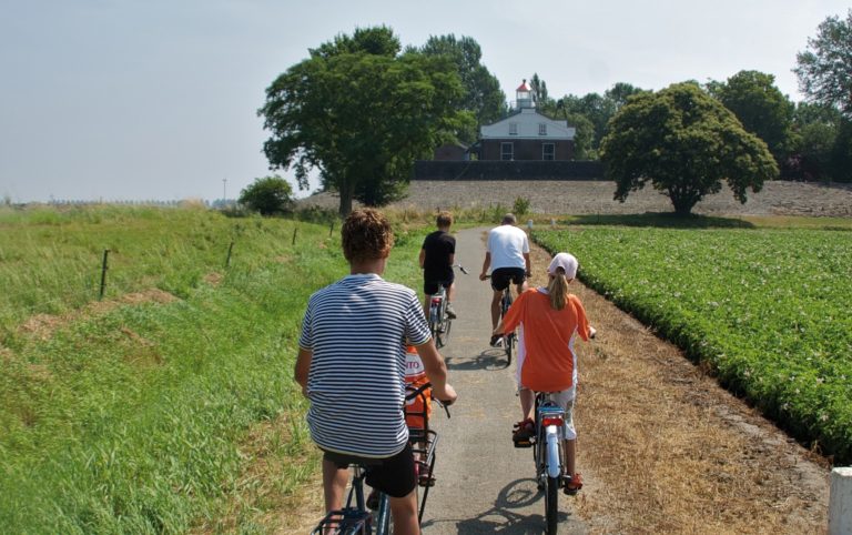 Van Eiland tot Terp route