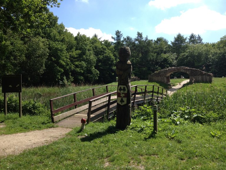 Burchtroute in het Kuinderbos
